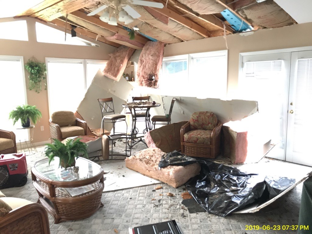Storm damage in Seattle Washington. Rytech Restoration of Seattle is here to assist your 24/7 emergency storm damage needs 